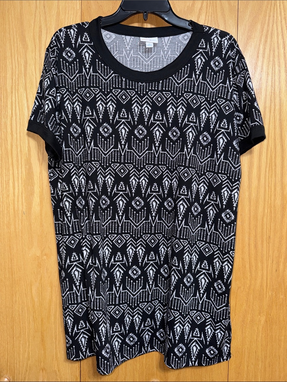 LuLaRoe Liv Black and White Aztec Short Sleeve Tee